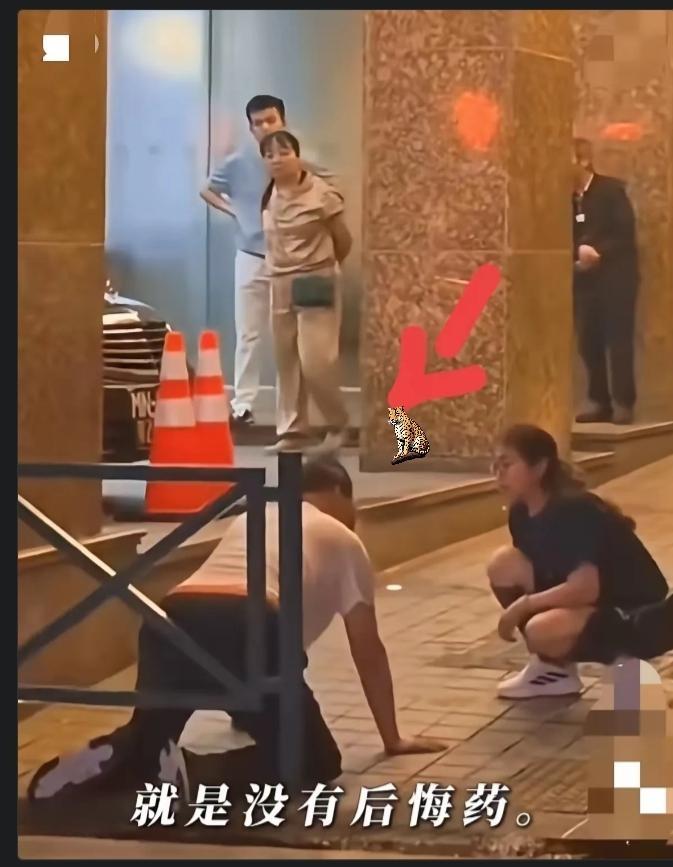 澳门赌场这操作直接颠覆认知！
41岁无业大哥刚认识女赌客就结伴下注，
输光后竟提