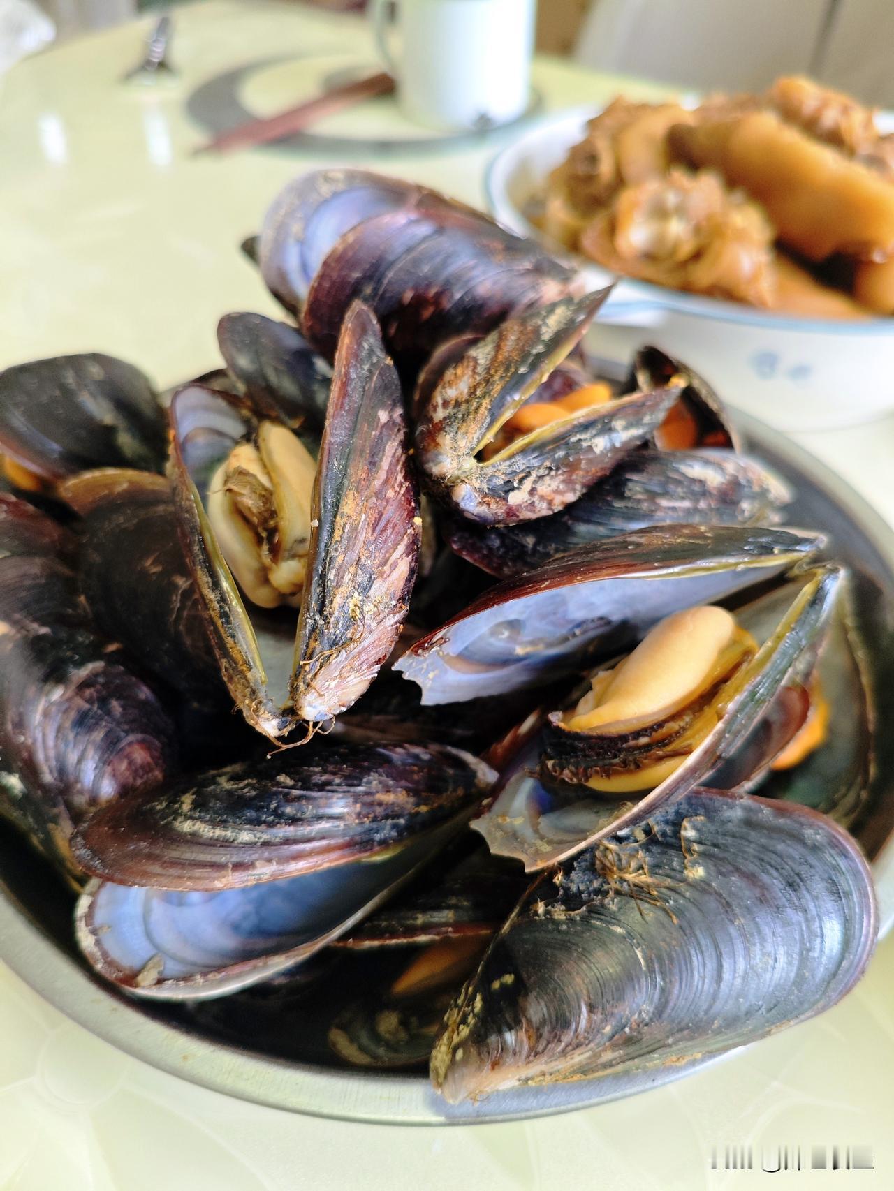 晒出你的本地生活今天少做点，四菜一汤，少喝点啤酒。今天青马天气真给力，早上大雾，