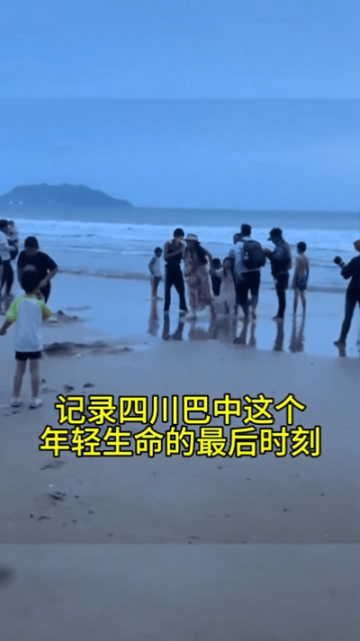 一次开心三亚游成了悲剧，8月26日晚上6:30分左右，来自四川的一家三口在三亚海
