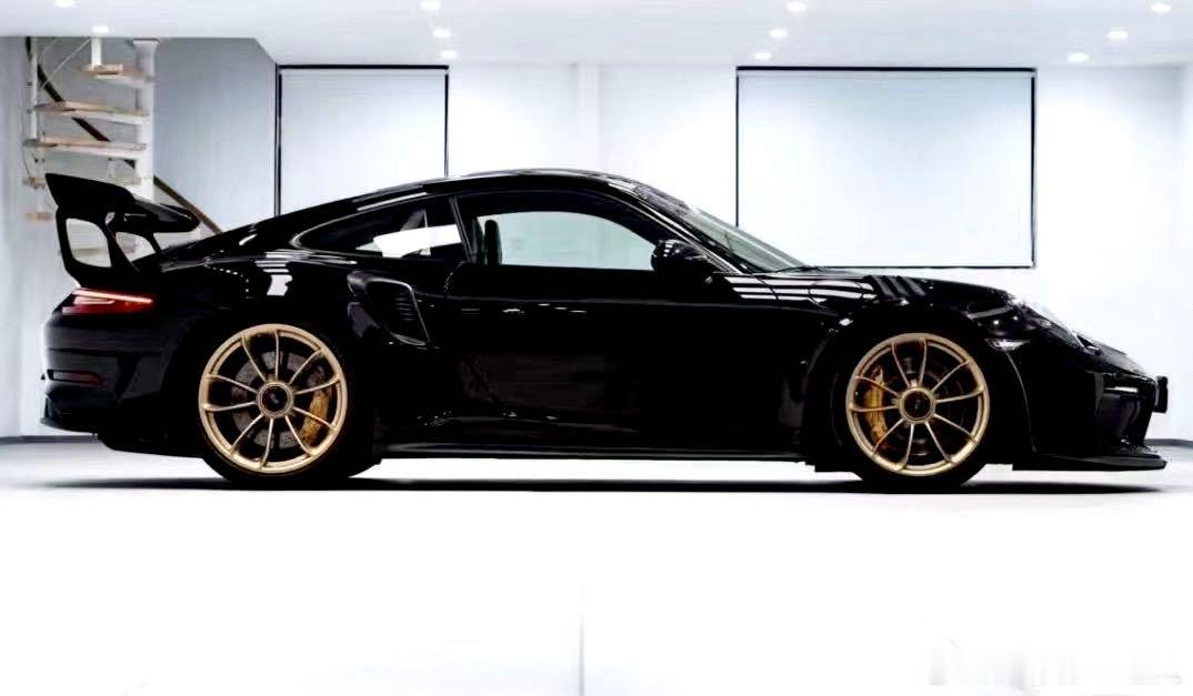 保时捷911 GT3 RS，带IPE排气，黑武士 ​​​