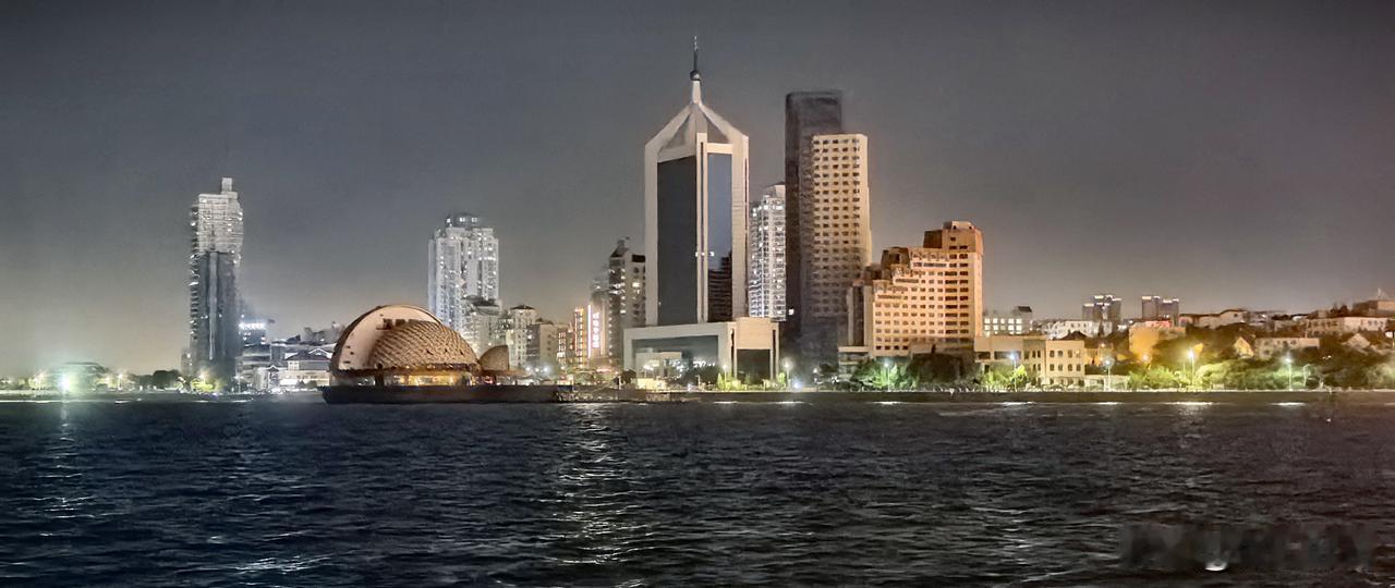 春日乘船记：一场哭笑不得的观光小插曲
 
春日正好时，我和老伴带着儿媳、孙子跟着