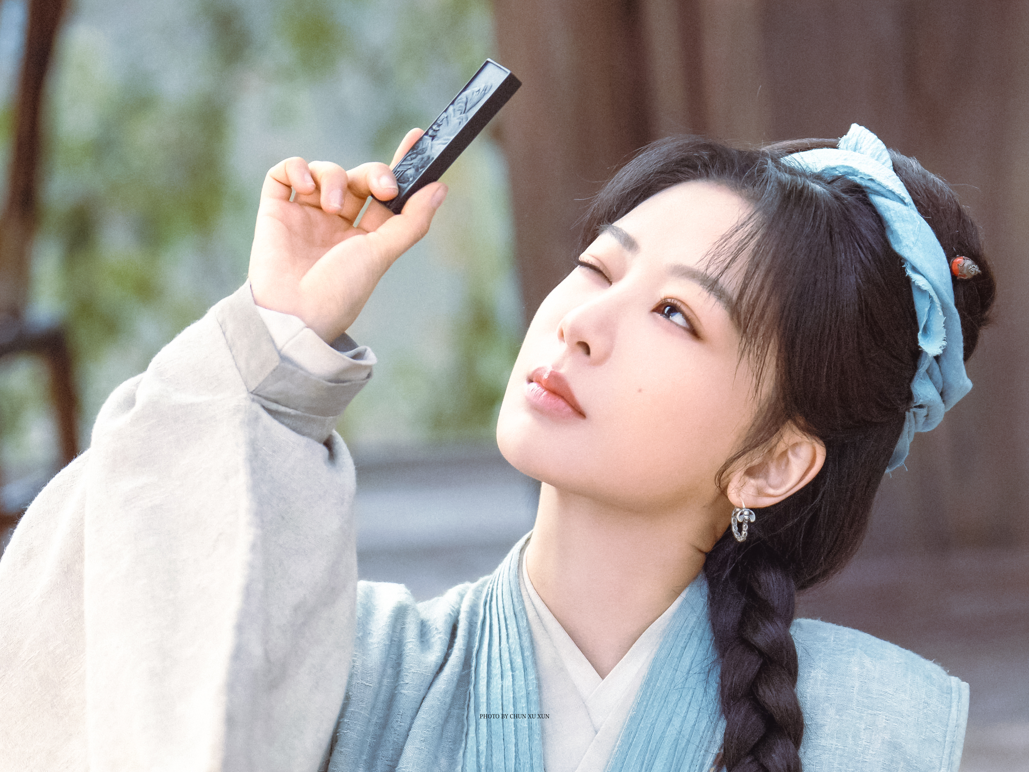 家业杨紫李祯 我只是很热爱演戏，我希望活出真实的自我，想让喜欢我的朋友知道原来杨