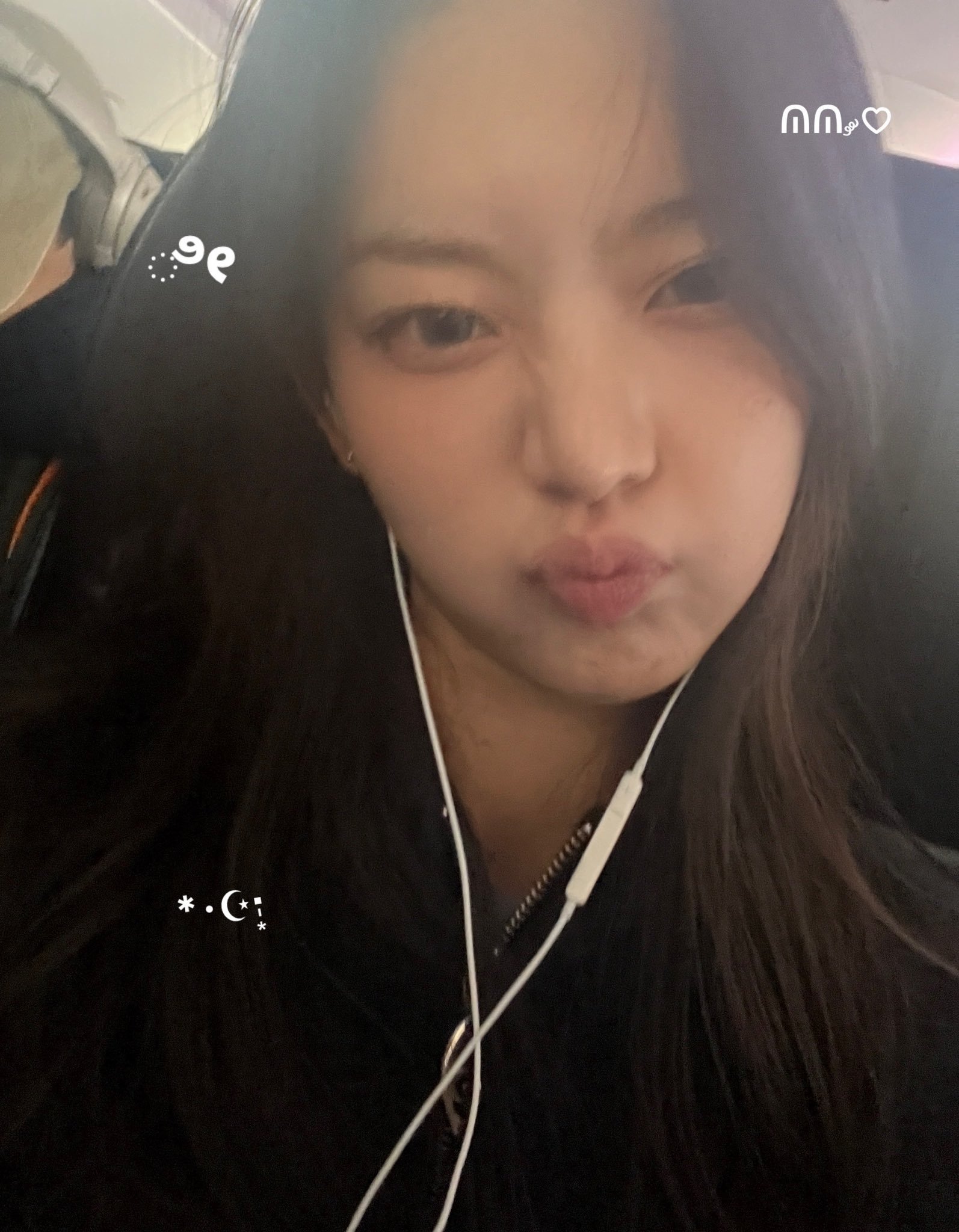250430 KiiiKiii LEESOL李修旻 ​​​