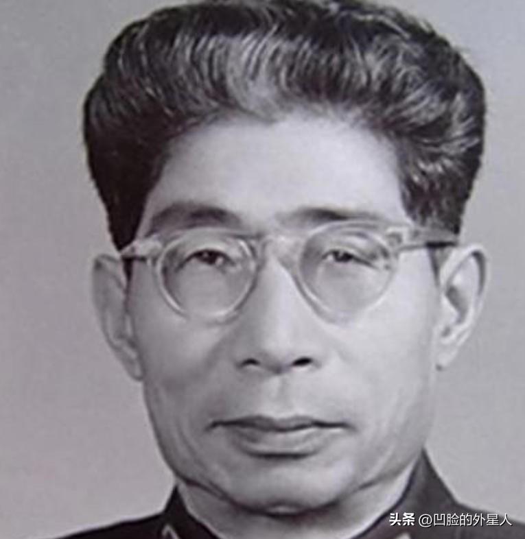 1967年，许世友到北京开会，一开国上将笑着和他打招呼，他理都不理，对方只能尴尬