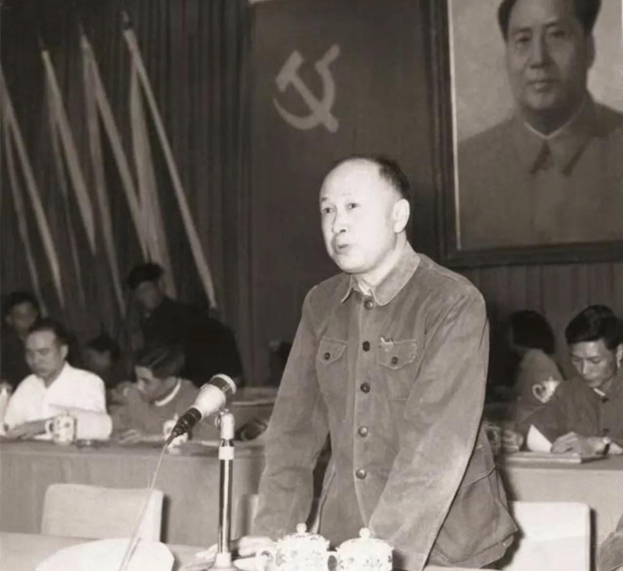 有人说钱学森太固执？看完他1985年那次拒美才懂，这哪是脾气，是刻在骨子里的尊严
