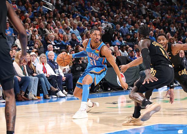 今年雷霆表现比较一般的球员就算是阿隆-威金斯了，其他球员都在进步，威金斯却还在原