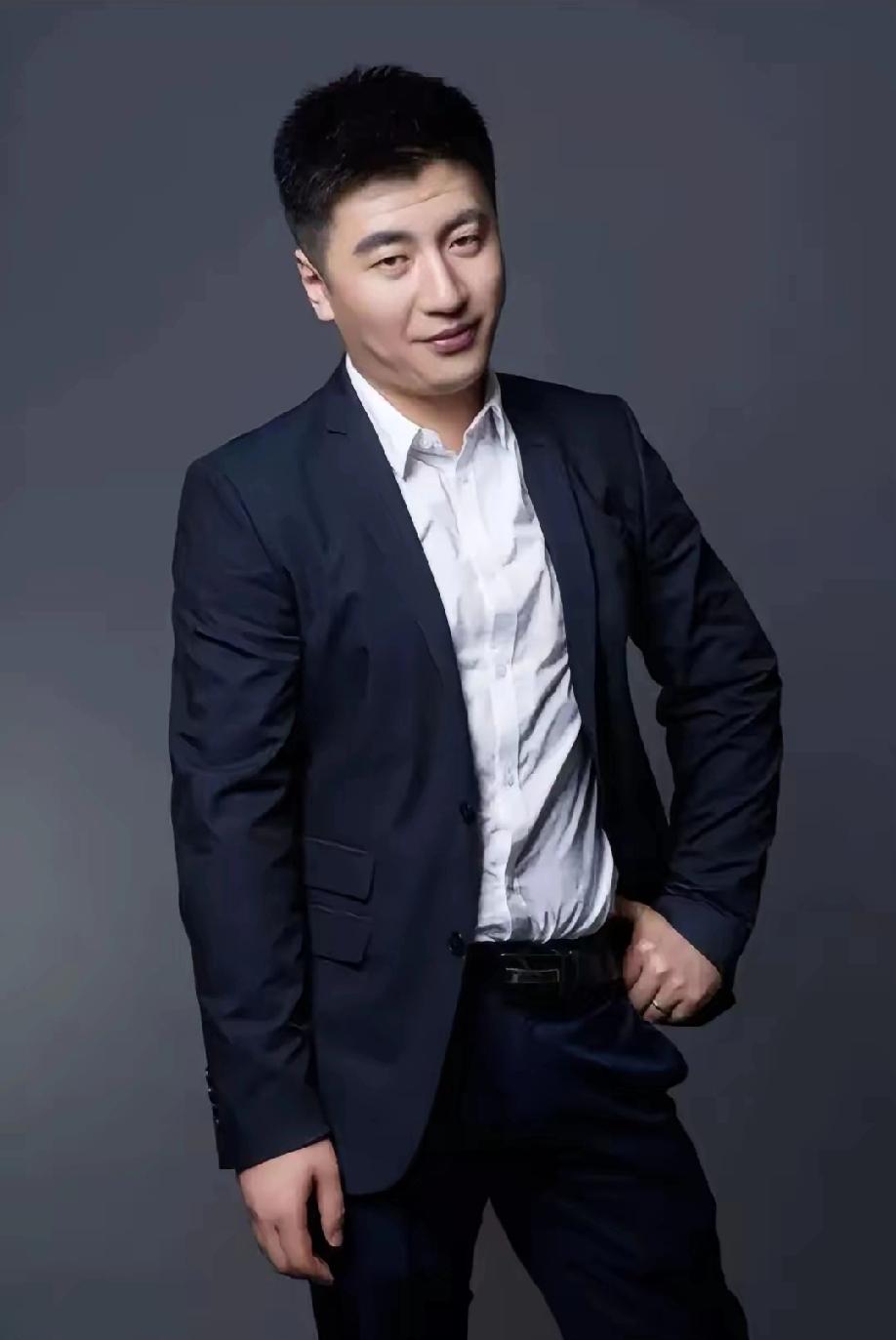 啊太难以置信了
前不久还刷到在跑马拉松
才41岁呀，怎么就就
 
人生真的太无常