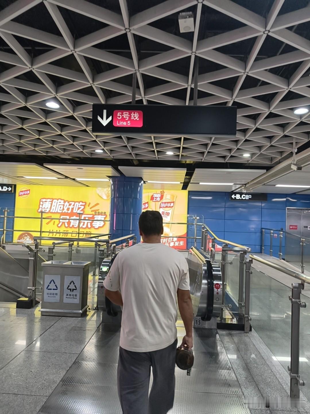 性格会决定人生吗上班的成绩成果怎么样，取觉你的心态性格，不是你努力上进了就有升级
