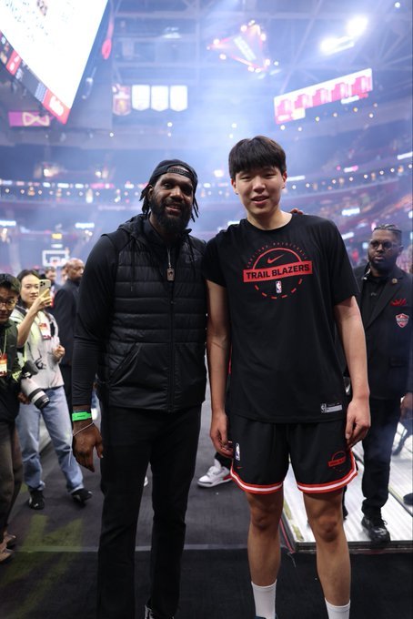 杨瀚森被连夜“送回家”，下放发展联盟，明天可以出战混音主场对快船的比赛，行的，多