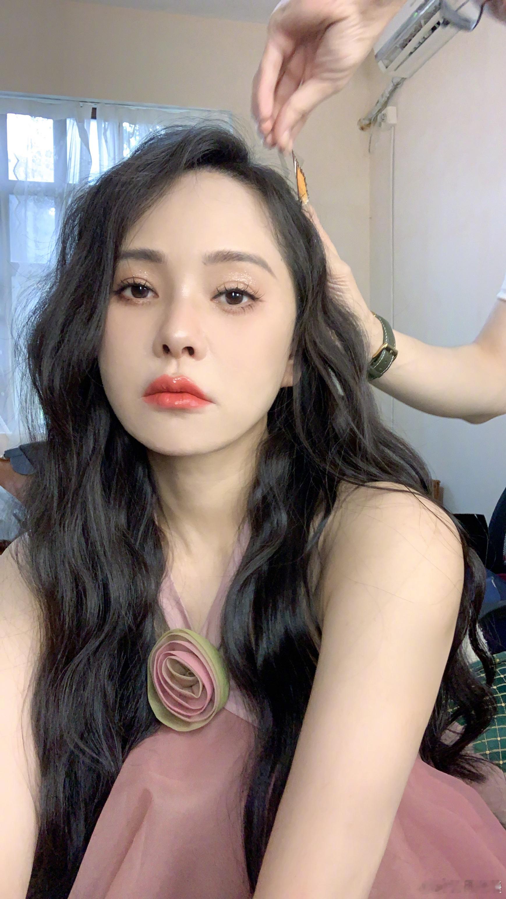 伊能静说健康的婚姻关系不是贬低我们的爸爸很多人喜欢在外人面前调侃贬低另一半，觉得