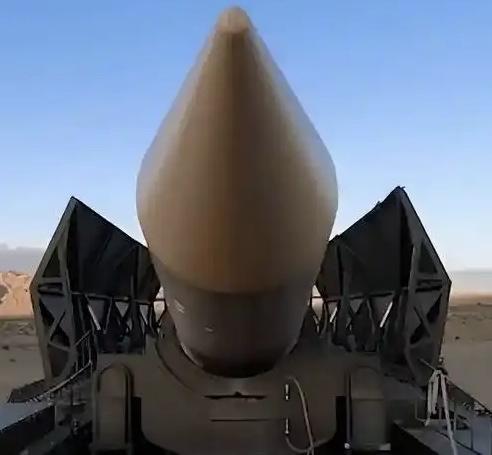 让美国坐立难安的“无形杀手”——电磁脉冲武器

在美国国会的一场听证会上，气氛原