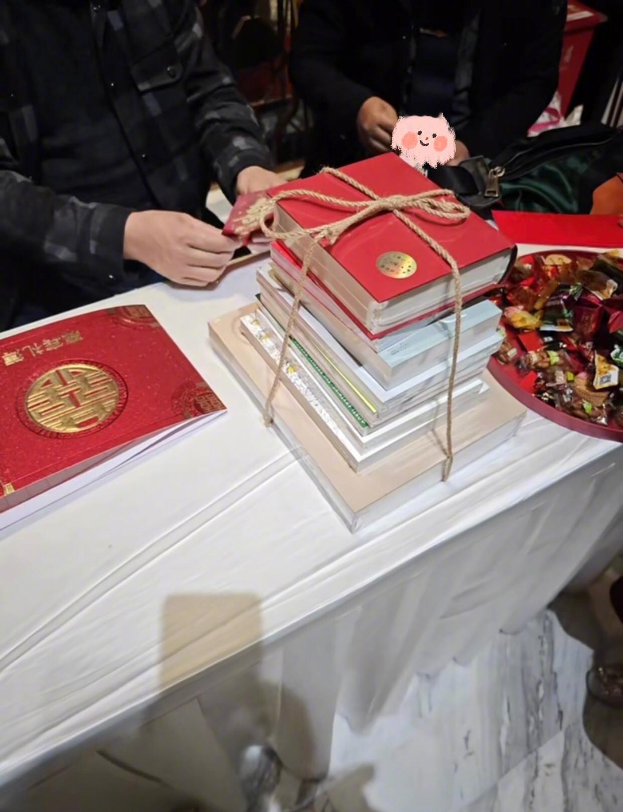 当你还在读书的年纪却需要随礼也是吃上了书友的喜酒精心挑选了九本很喜欢的书📖因书