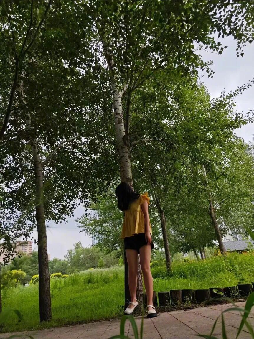 “这些男朋友拍的照片真神了！哈哈哈简直毫无求生欲……” 