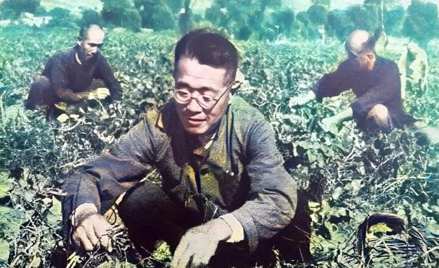 李宗仁在他的回忆录里，对两个人的观感很差，一个是邱清泉，另一个就是杜聿明，他的原