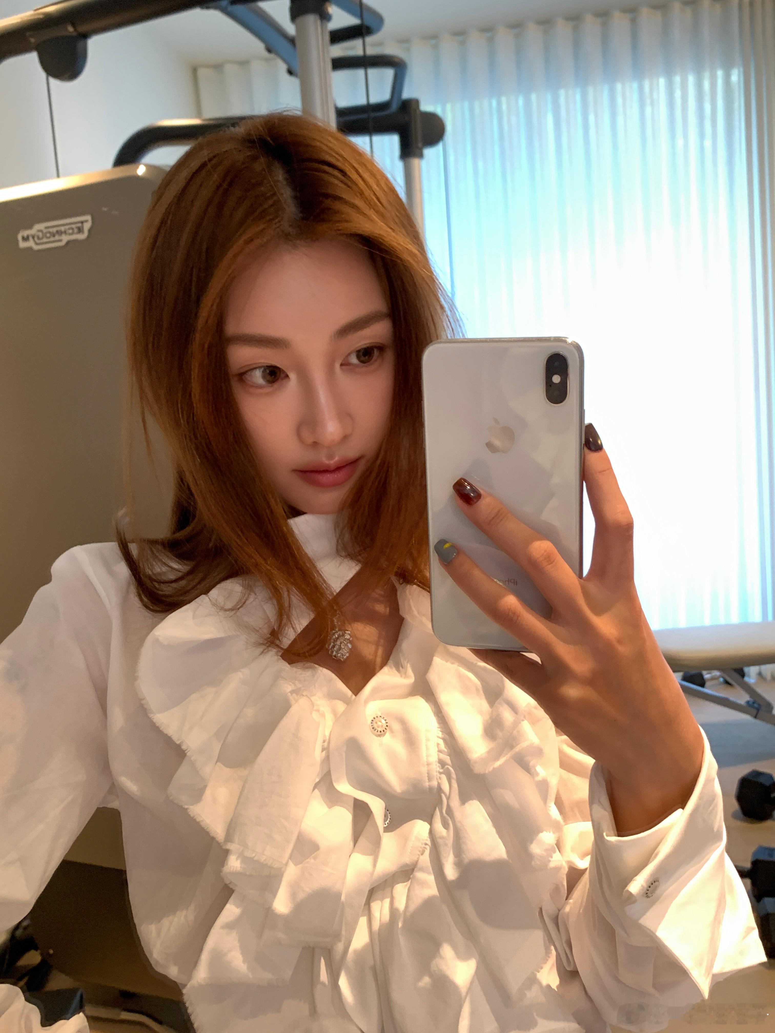 带着松果遇见松鼠🐿️诶！！！抓两个songsong 26号抢一下哦 现现啦 
