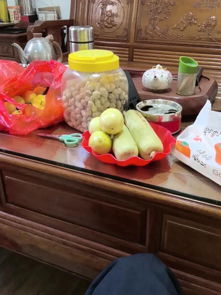 结完婚的第5天，我午觉睡到2点半。
帅哥妈妈的反应亮了。
早上七点半起床和帅哥一