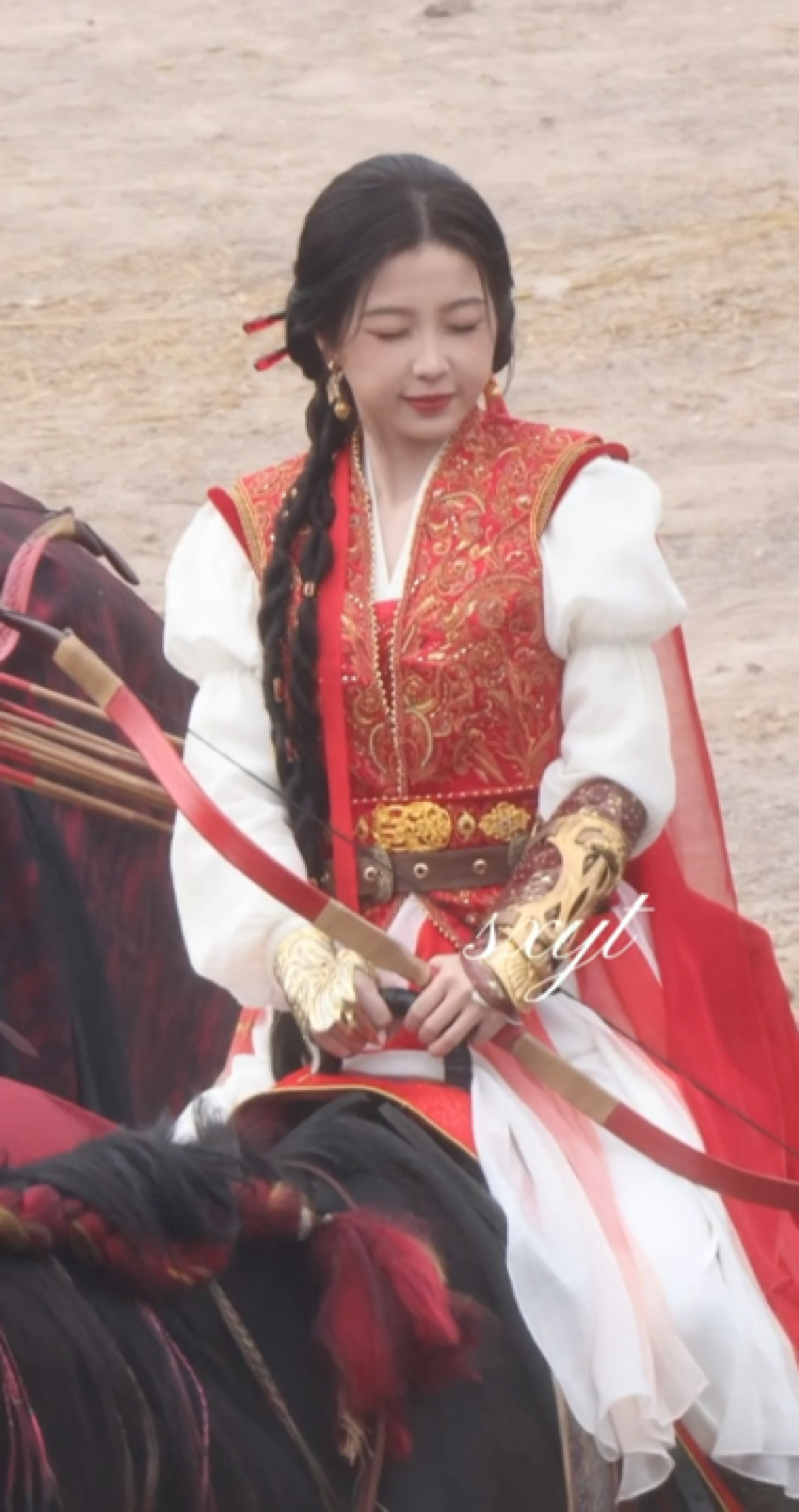 舒心你要可爱出怎样的人生！！🥺虞书欣云初令骑马路透