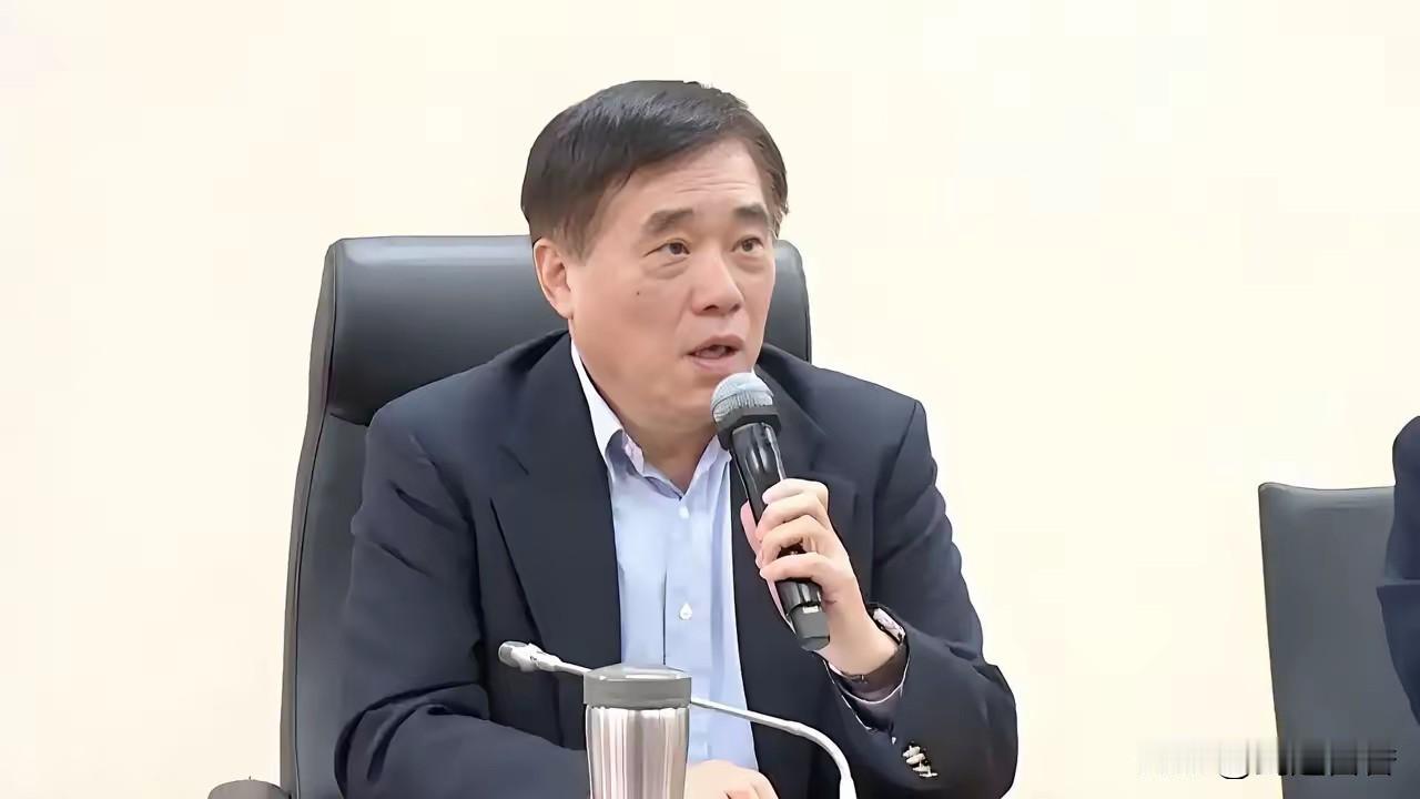 郝龙斌竞选新招数，郝龙斌喊话说，要用最大的诚意邀请竞选对手罗智强和郑丽文做郝龙斌