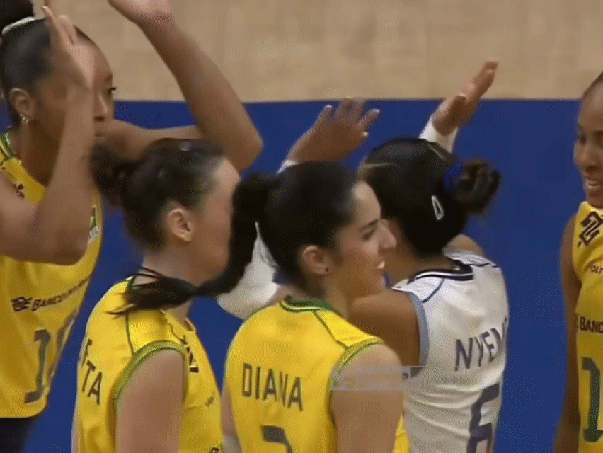 排球不落地 🇧🇷妮耶梅掌掴基西.gif 