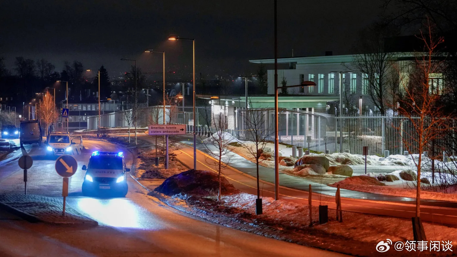 【挪威警方称，美国驻奥斯陆大使馆遭爆炸袭击】（BBC）挪威警方称，美国驻奥斯陆大