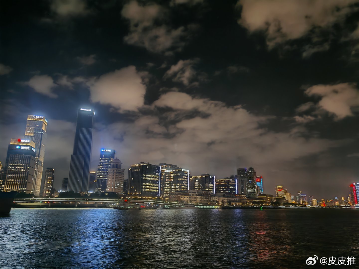 外滩夜景真美！  ​​​