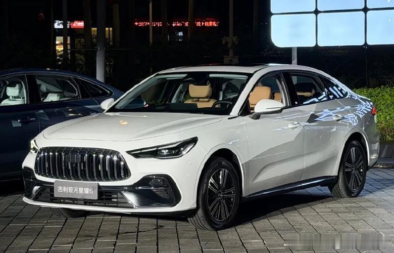 实测封神！银河星耀6上市 5000公里零故障，油耗稳控2.6-2.9L，神盾电池