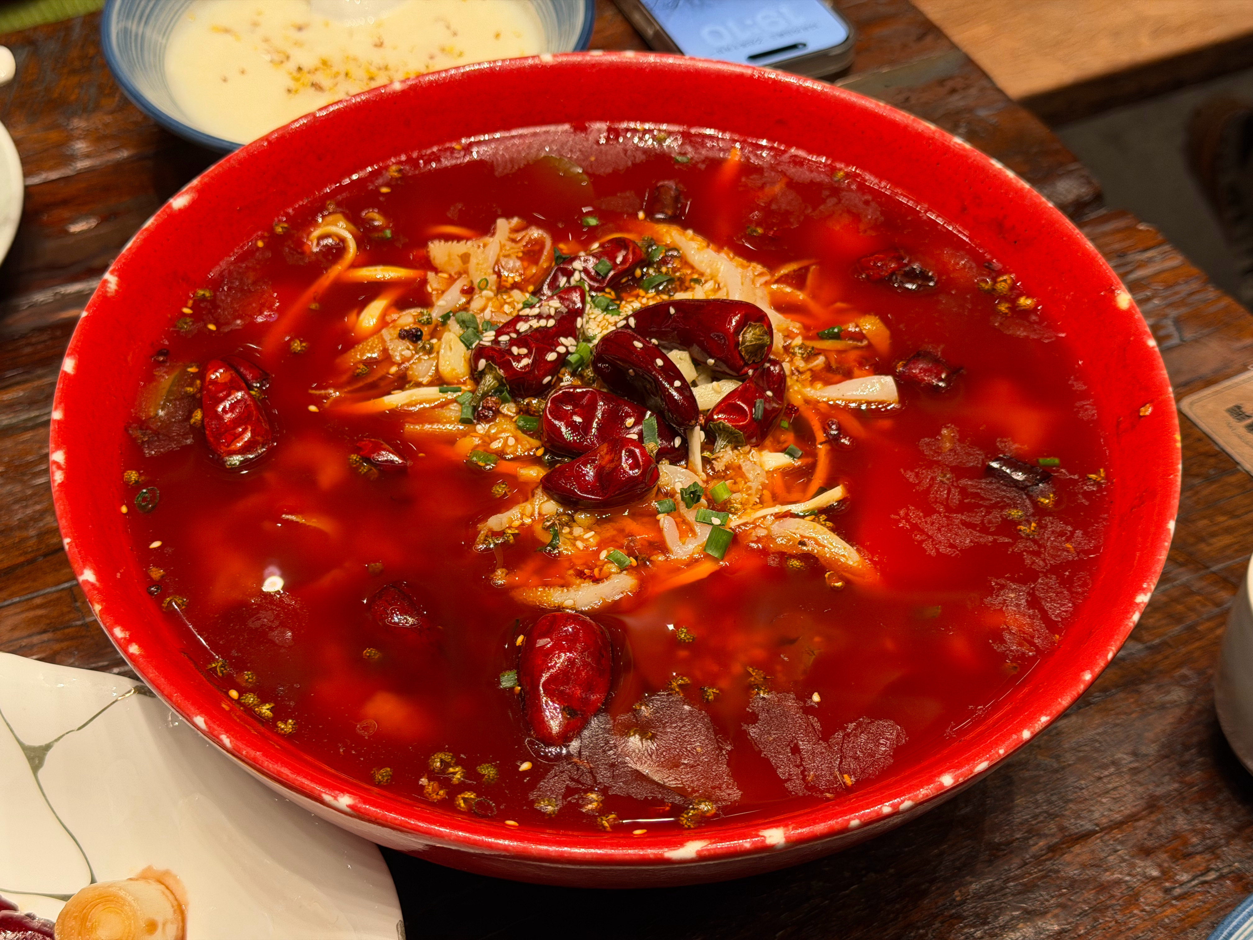 中餐才是永远的神香爆了，白人饭确实吃不了，白人做的中餐更是不行。 