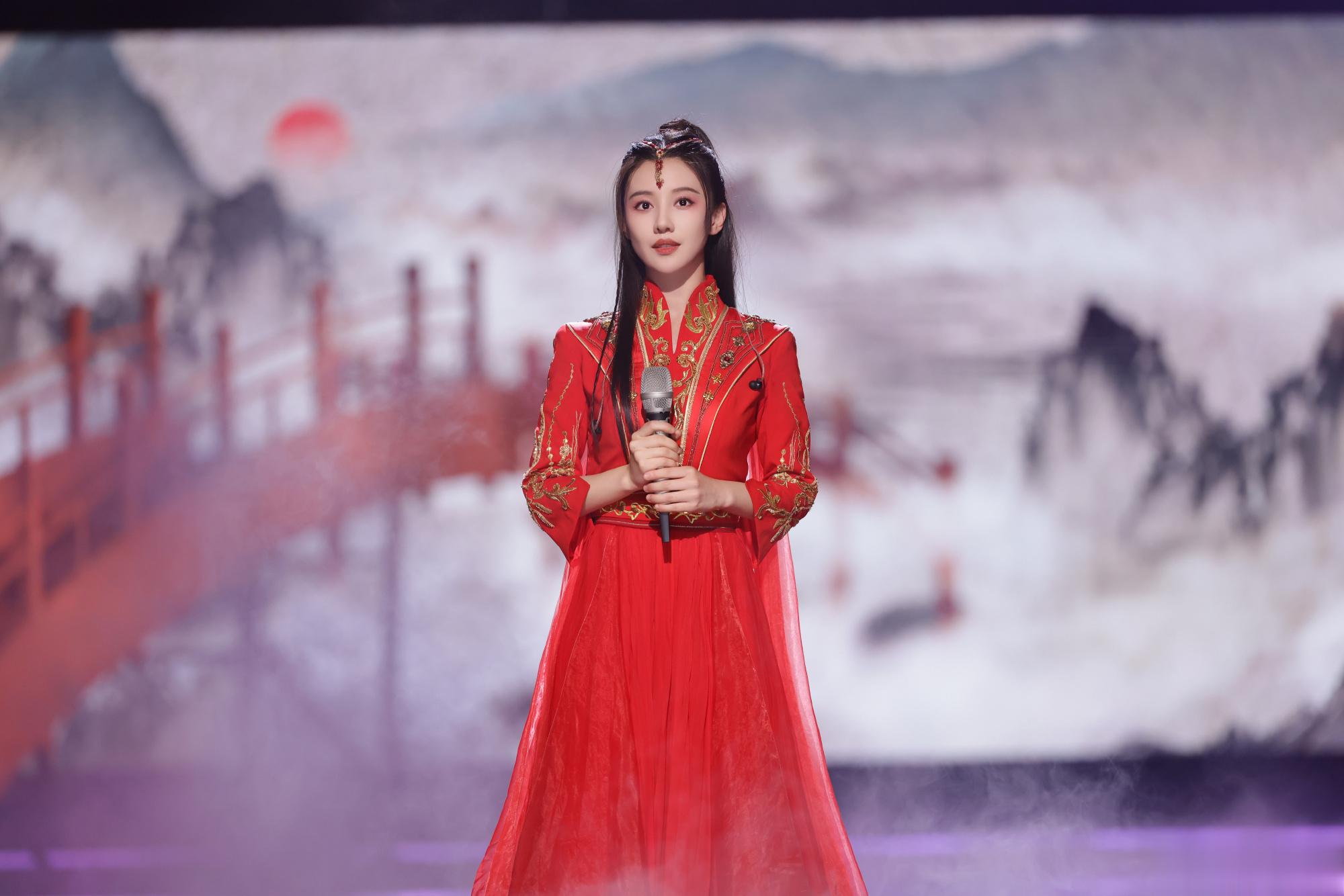 #王鹤润梦回角姐红衣造型#王鹤润红衣造型，我们莲花楼角姐回来了#王鹤润角姐红衣适