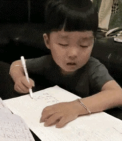 真不明白学校的课本越来越难，小孩学习成负担，没有快乐没有童年，一天到晚学学学，都