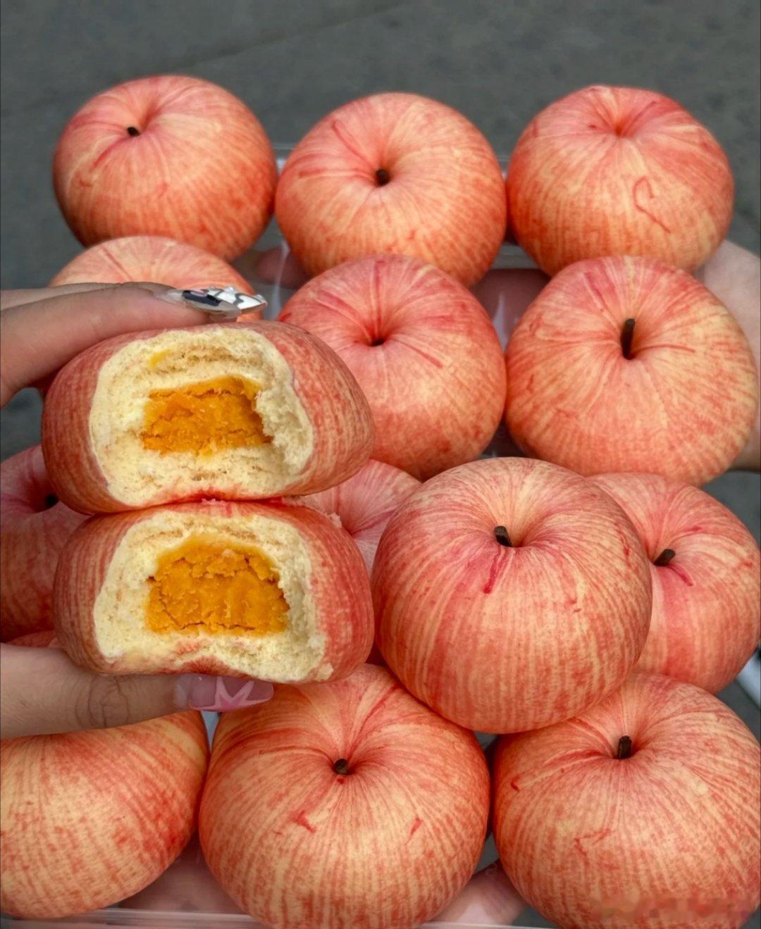 这也太超前了吧！一眼看是水果苹果🍎，原来是苹果面包[允悲][允悲] ​​​