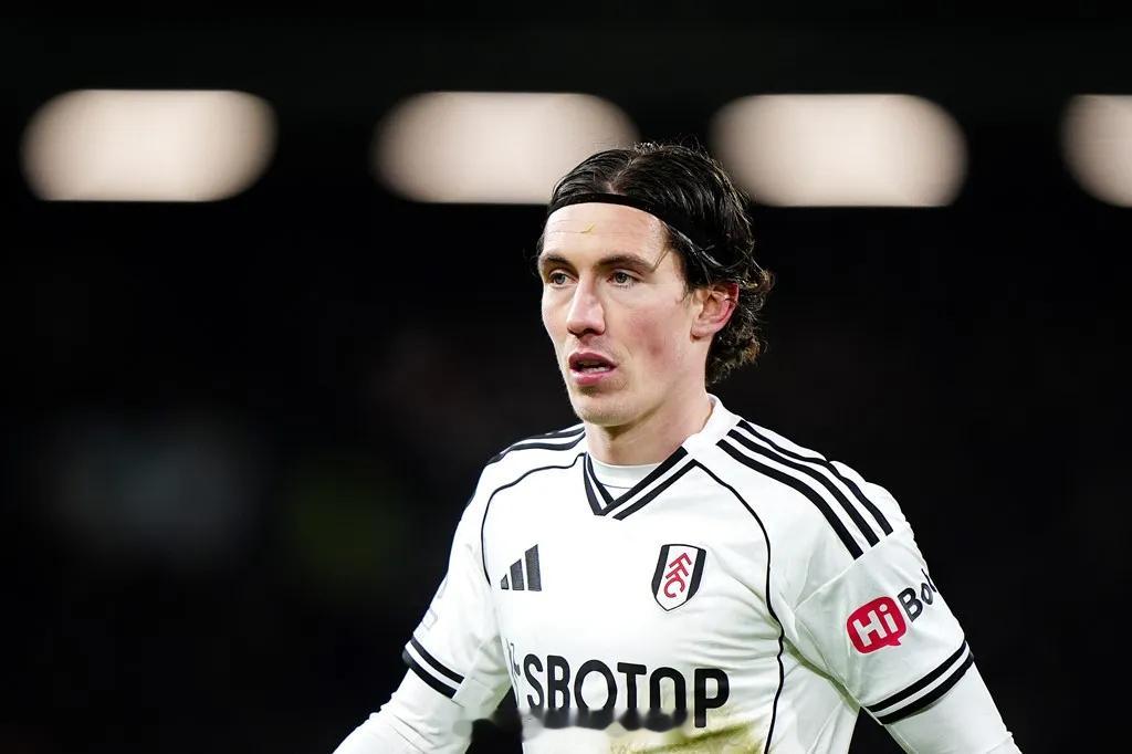 电讯报消息，维拉有意今夏免签哈里-威尔逊，富勒姆球星的合同本赛季结束后到期。报道