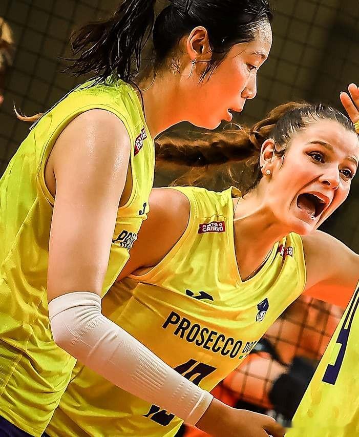 朱婷留洋第七季  今天又是汗蒸的一天，还有一场比赛，打完赶快逃离这个城市。