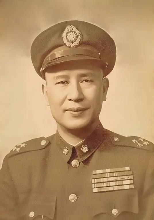 1949年，“小诸葛”白崇禧向蒋介石献策：反正打不过解放军，不如集中全部兵力，南