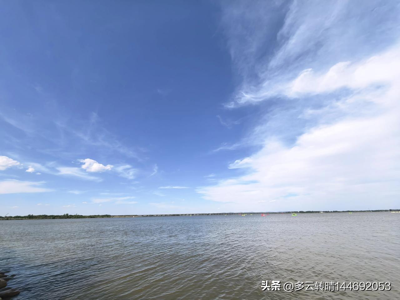 我们几个70后大妈们一起出去玩儿，所有花费除了开车的那个人，其他人AA制，开车的