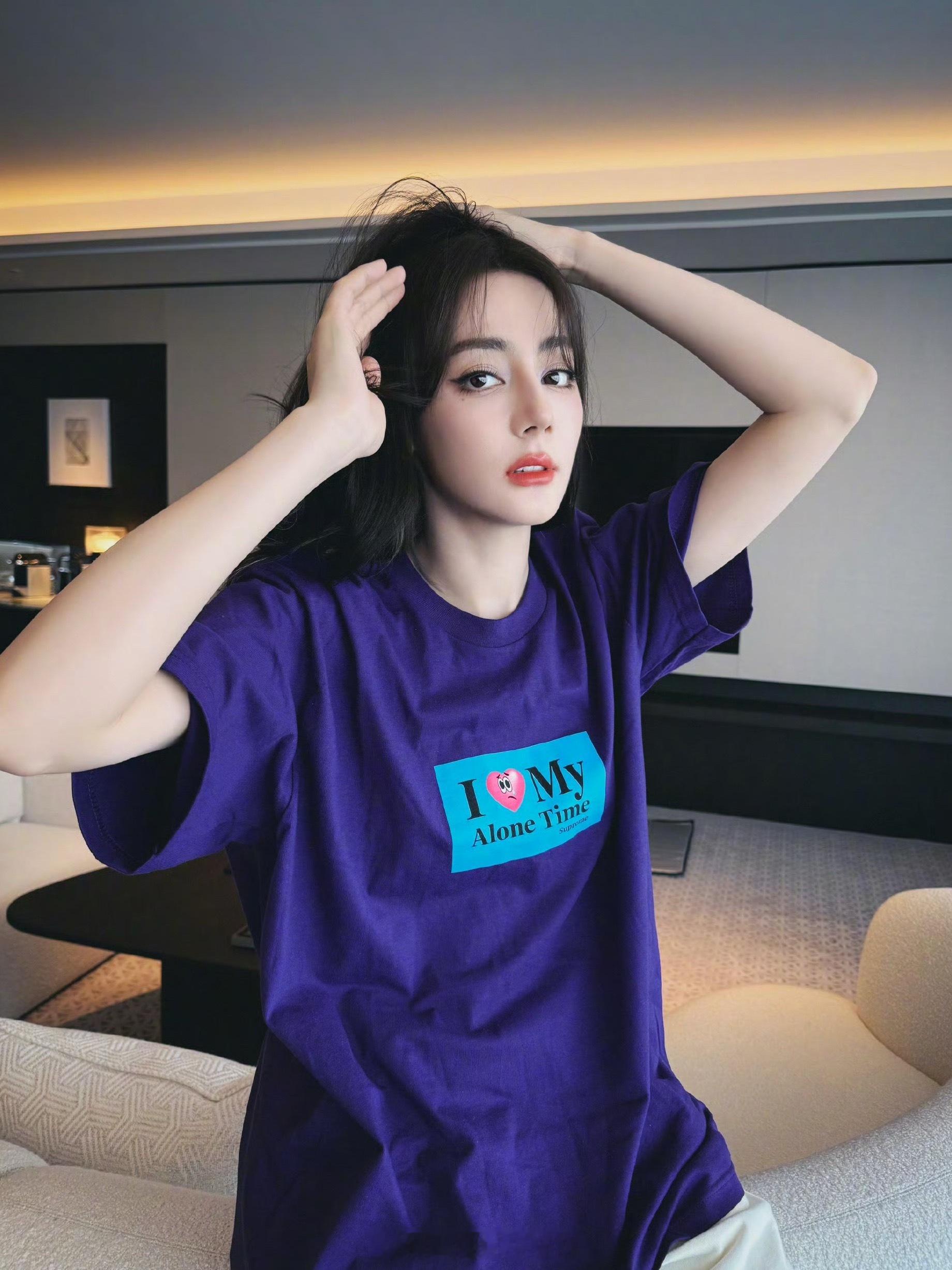 迪丽热巴今日份营业，特别漂亮特别美哇～[么么哒][么么哒] ​​​