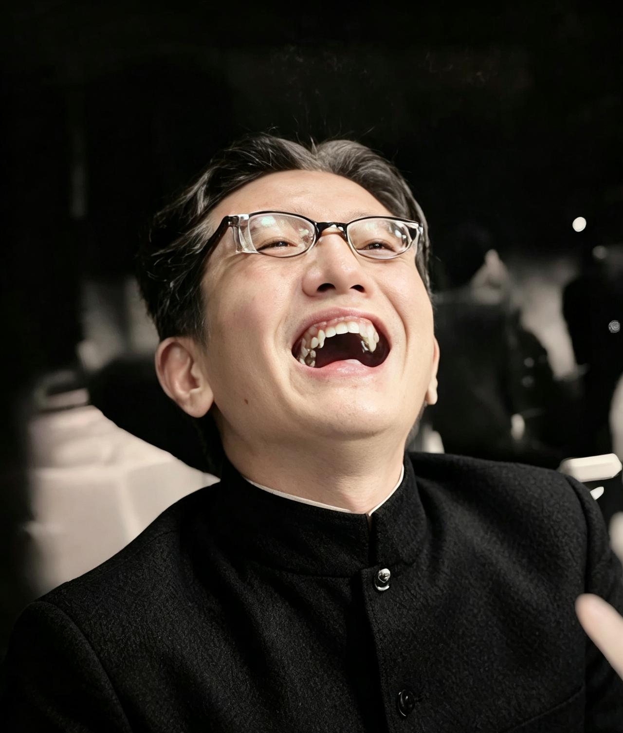 乔冠华出席联大：一笑震寰宇，扬我中国威
 
历史时刻，中国重返联合国
1971年