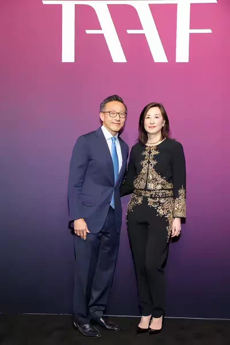 蔡崇信离婚相伴三十年最终选择和平分开，实属遗憾。二人理性处理婚姻与资产问题，没有