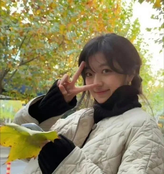 孙千的日常照，好漂亮的邻家妹妹！