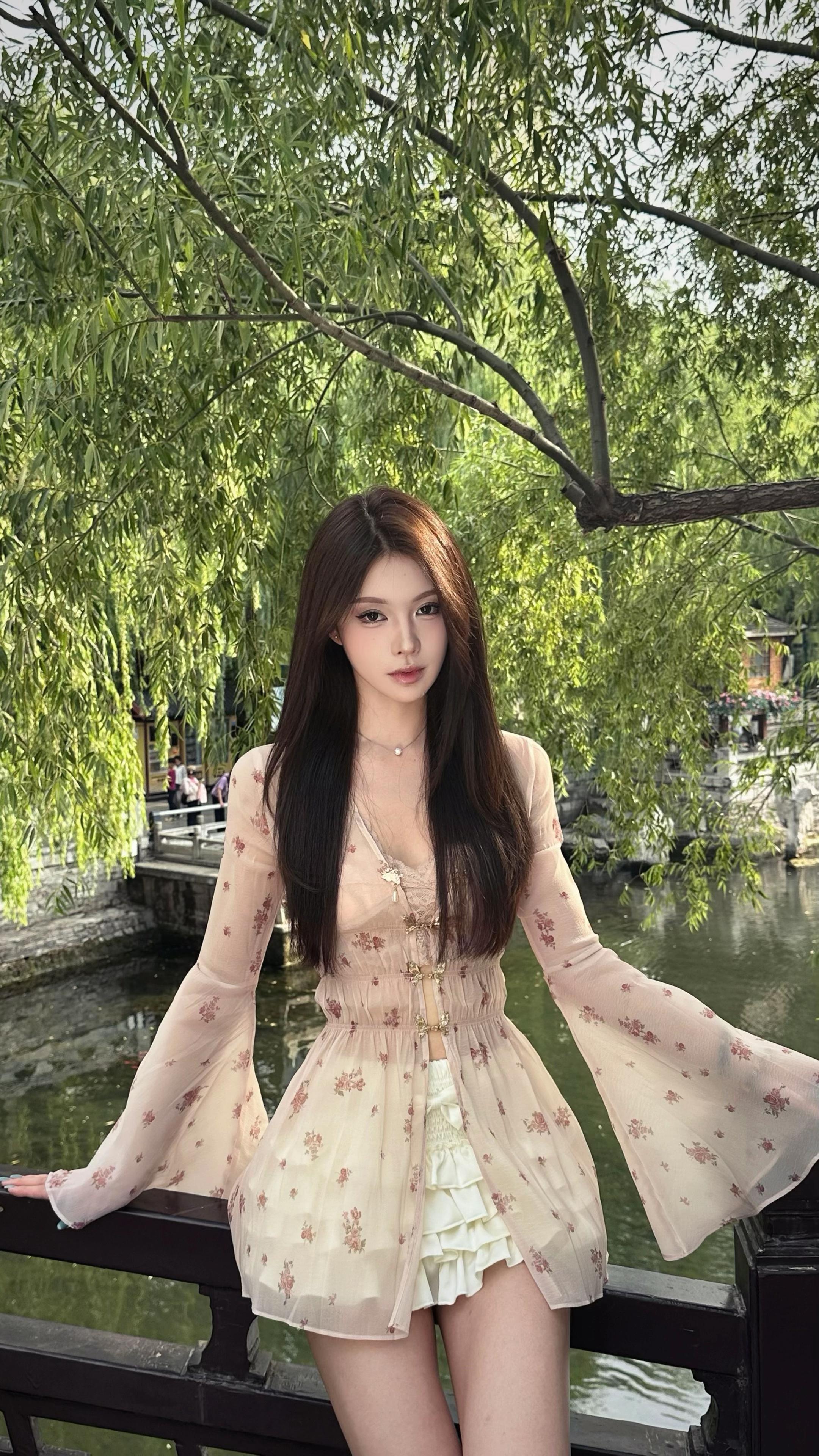 要是你能在我无理取闹的时候 说一句你是不是想我了 就好了