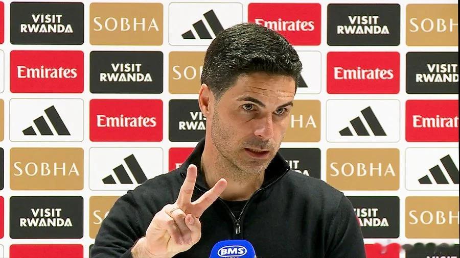 塔帅：阿森纳连续2场面临对手逃红，胡桑诺夫上场也该被罚下04月26日讯 阿森纳主