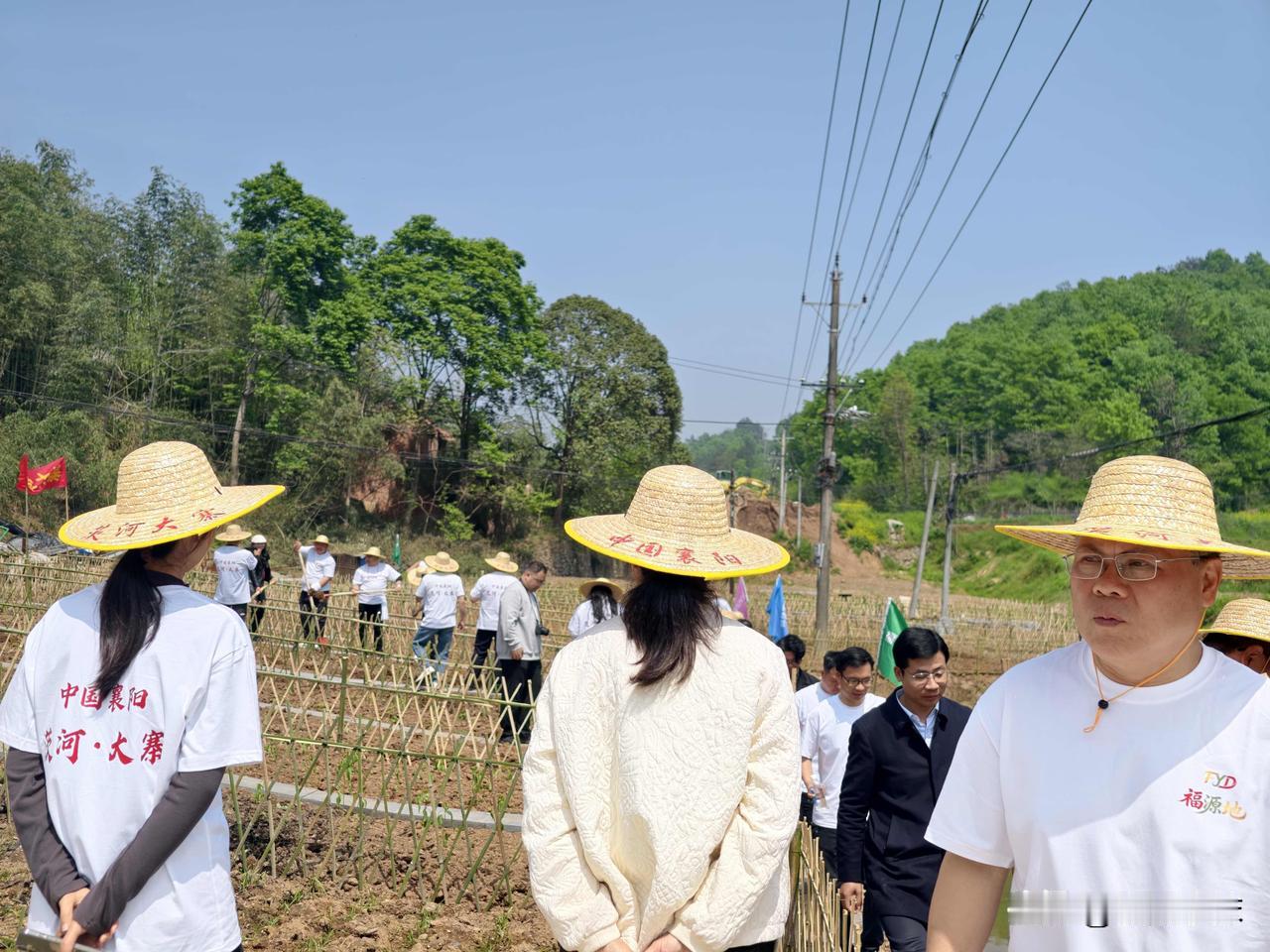 🔥茨河大寨开园啦

文/襄阳小沫

襄阳人自己的共享菜园
把乡愁
种进春天里