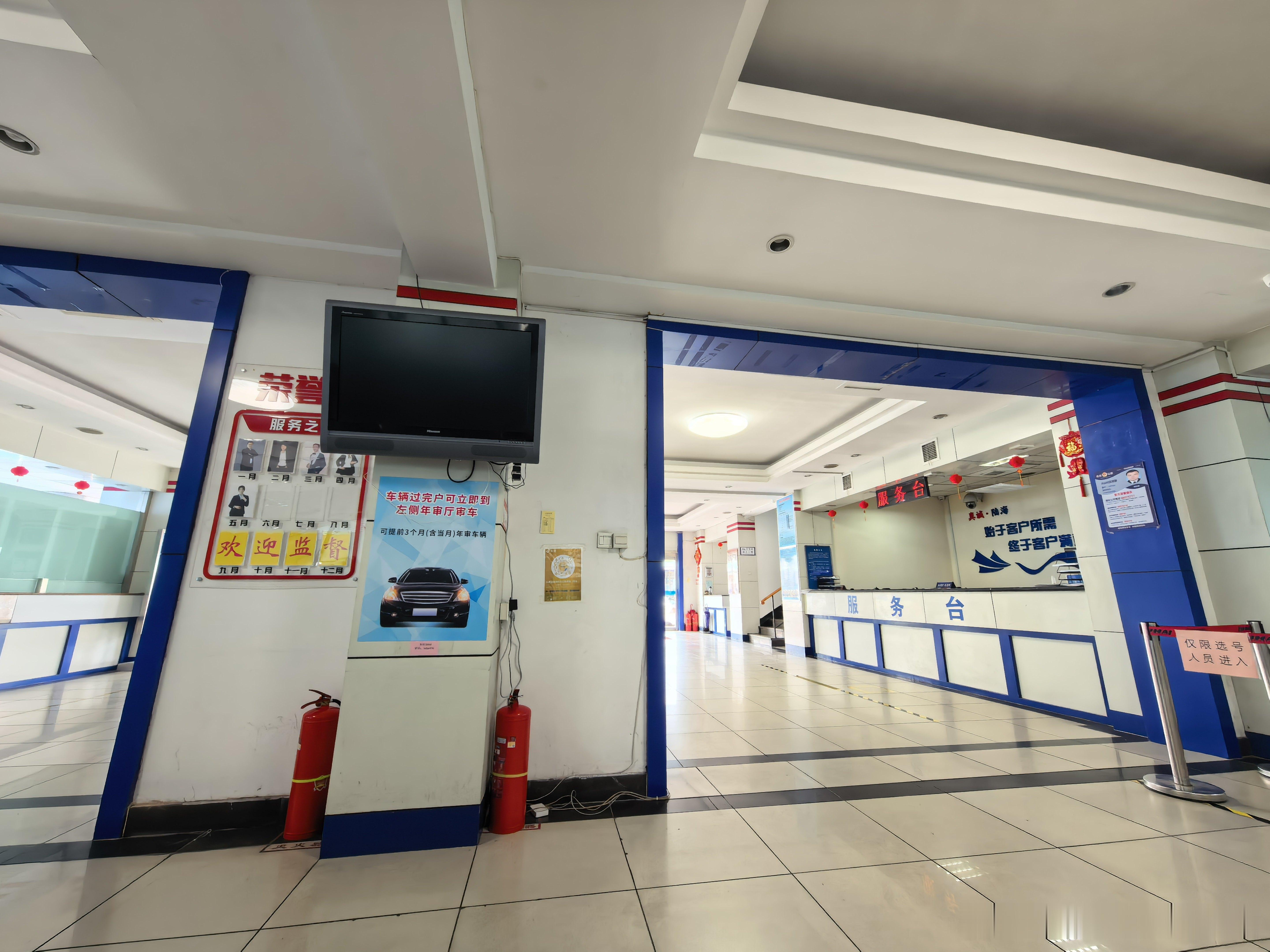 二手车交易市场空空如也，确实不如以前大v聊车