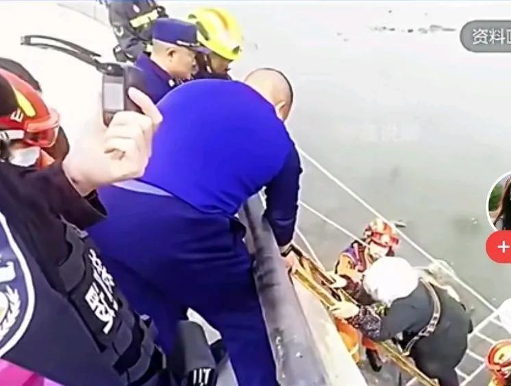 江西幼儿园小朋友落水，最小的才三岁。太可爱怜了，那个园长好心接送孩子，没想到出事