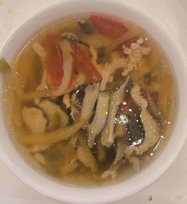 晒图笔记大赛肉丝榨菜丝番茄汤，好吃不贵。