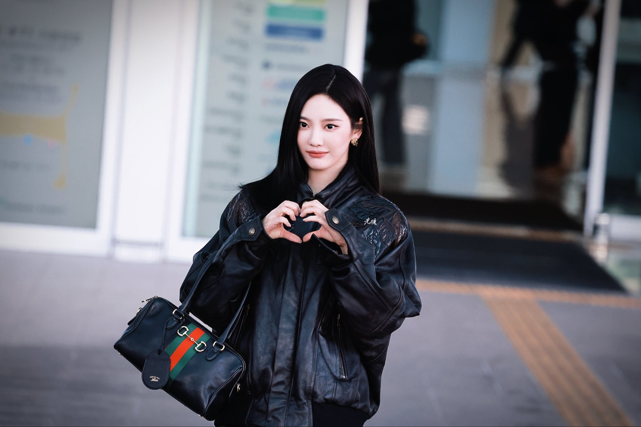 宁艺卓出席2026米兰时装周宁艺卓实时出发2026米兰时装周期待宁宁的表现 