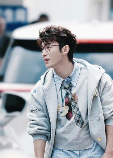 代旭吴彦祖的电话都不接吗生活小意外又好笑又无奈，太戳打工人了