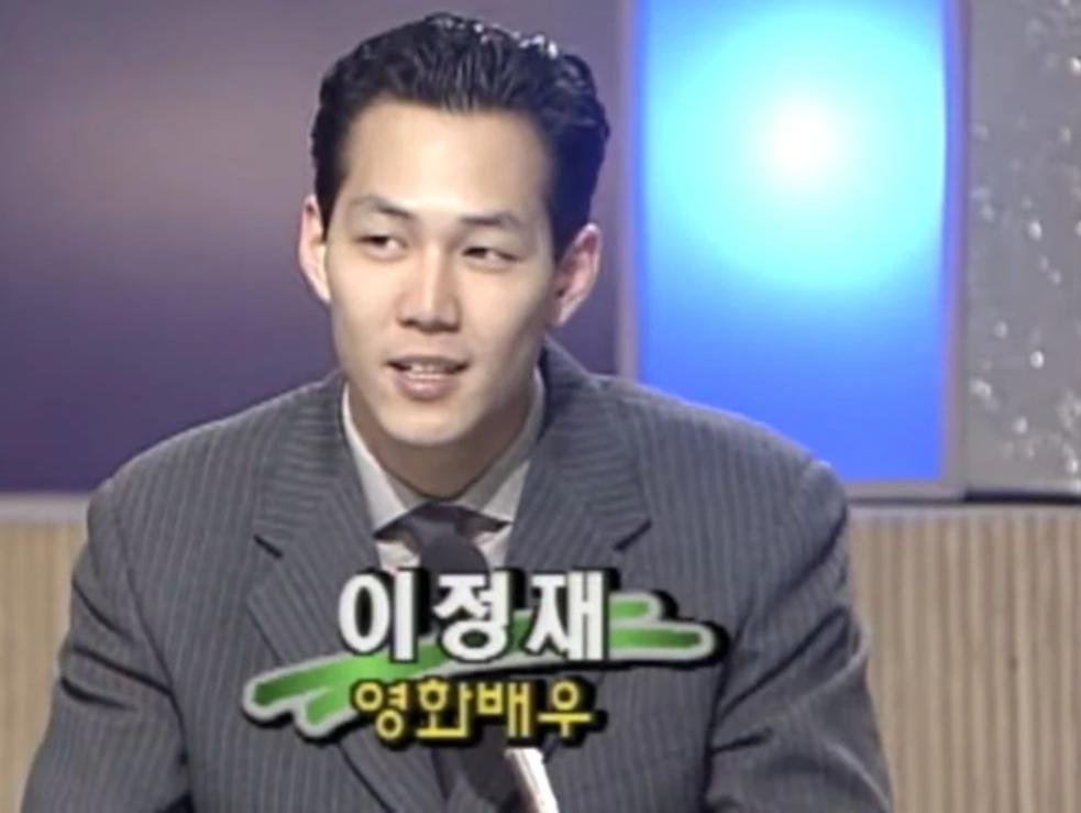 李政宰曾在1999年，凭借《日出城市》一片获得韩国青龙电影奖最佳男主角奖，当时他