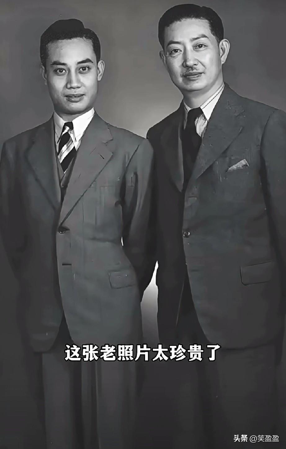 这张老照片太珍贵了！
右边是咱们都熟悉的京剧泰斗梅兰芳，左边这位，是他最得意的弟