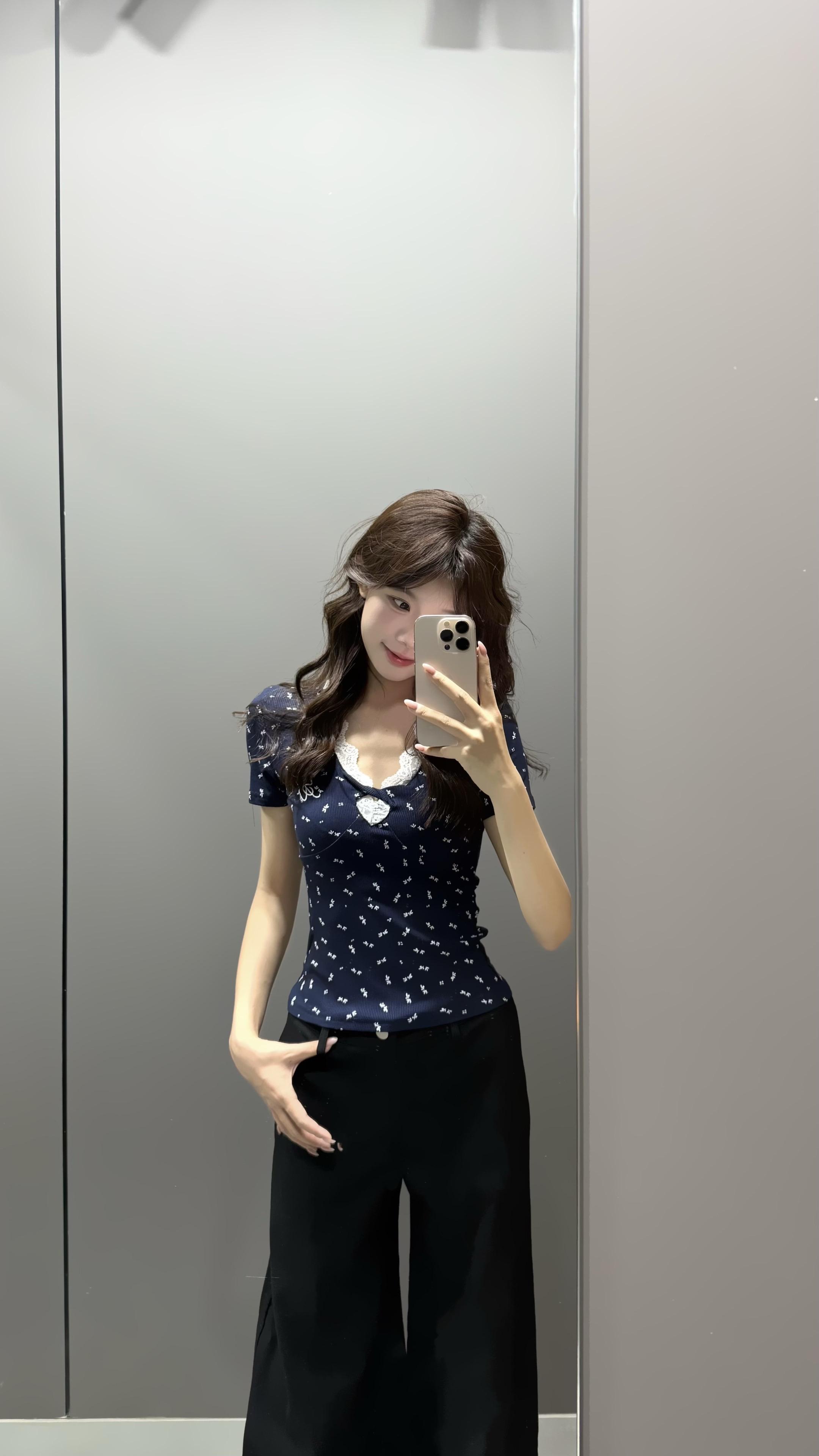 高举爱自己的旗 才是我看自己的life  style