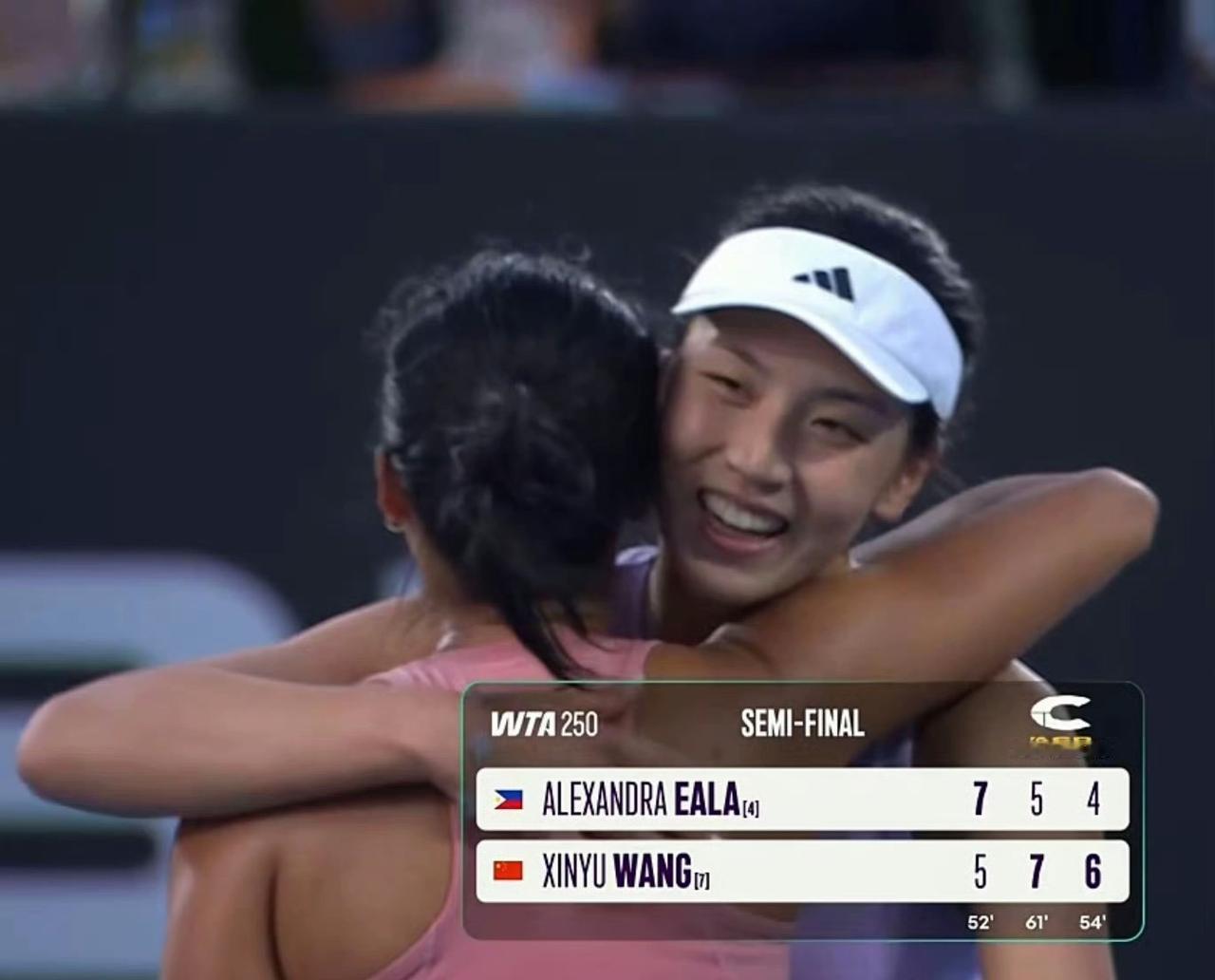 最提气的中国球员！5-7/3-5落后，王欣瑜挽救赛点逆转伊埃拉晋级决赛！
这场过